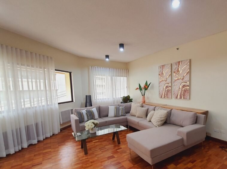 Condo For Rent in Legazpi Village 3 Bedrooms Furnished