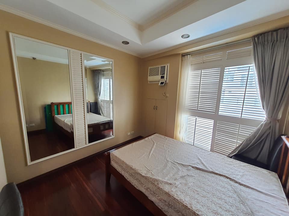 Kensington Bgc 2 bedrooms condo for rent Fort Bonifacio