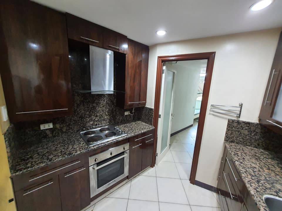 Kensington Bgc 2 bedrooms condo for rent Fort Bonifacio