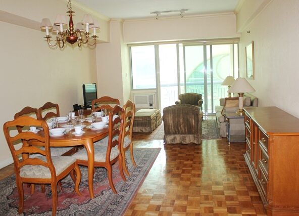 Frabella 2 bedrooms condo for rent near Greenbelt with balcony
