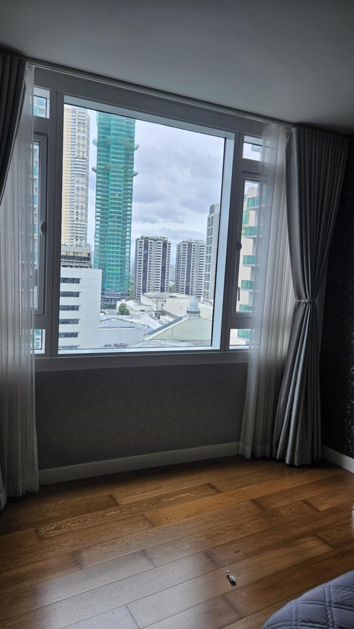 1BR Condo for Sale in Park Terraces Ayala Center Makati