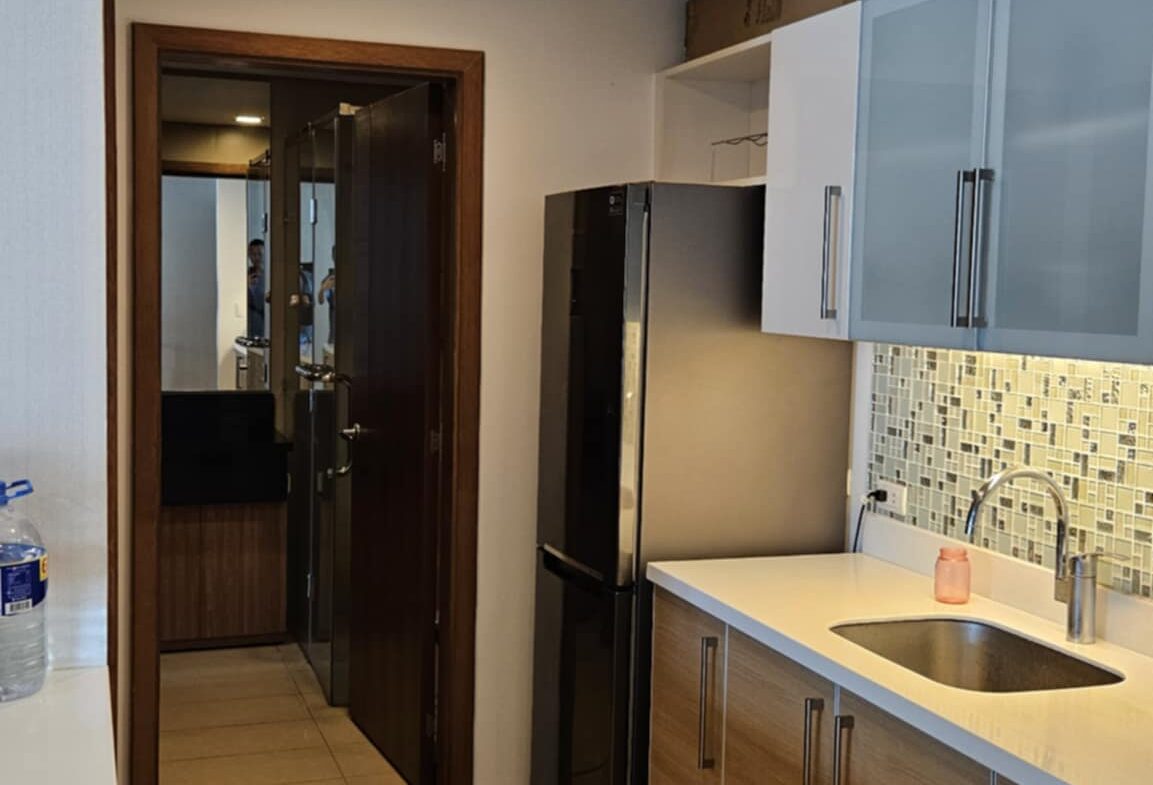 1BR Condo for Sale in Park Terraces Ayala Center Makati