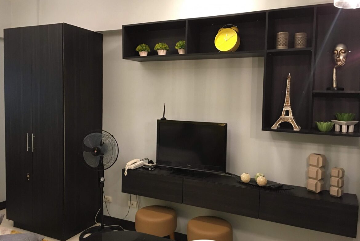 For Lease Morgan Residences Mckinley Studio furnished Taguig City