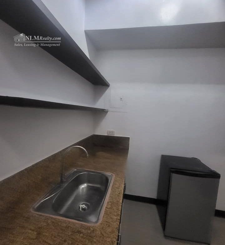 PRINCE PLAZA CONDOMINIUM Studio for rent Makati