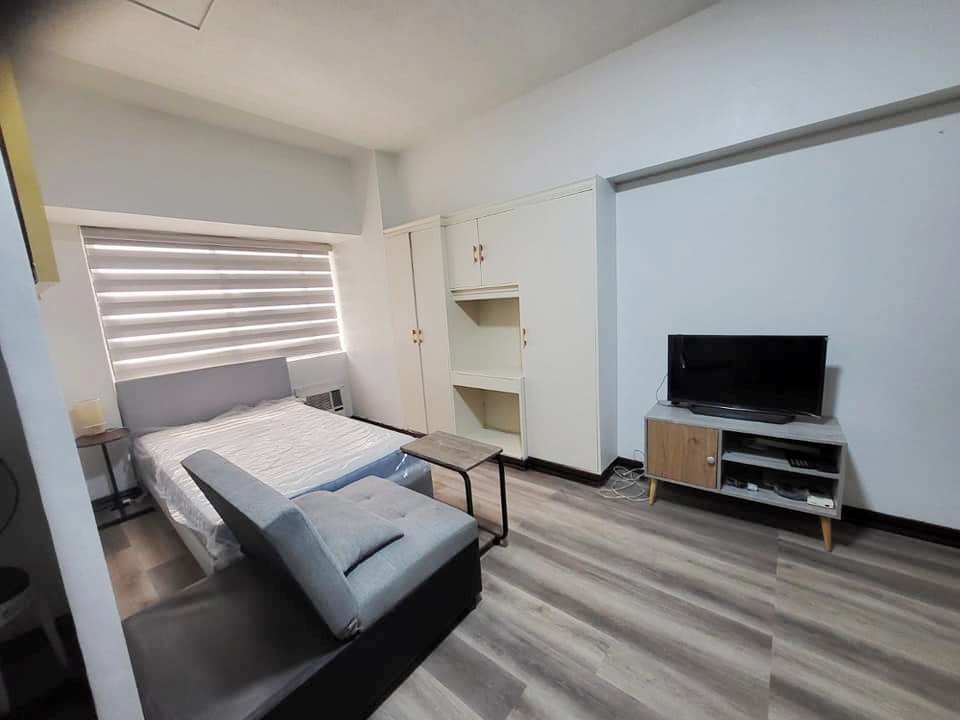 Perla Mansion Studio Type Rental in Legaspi Makati