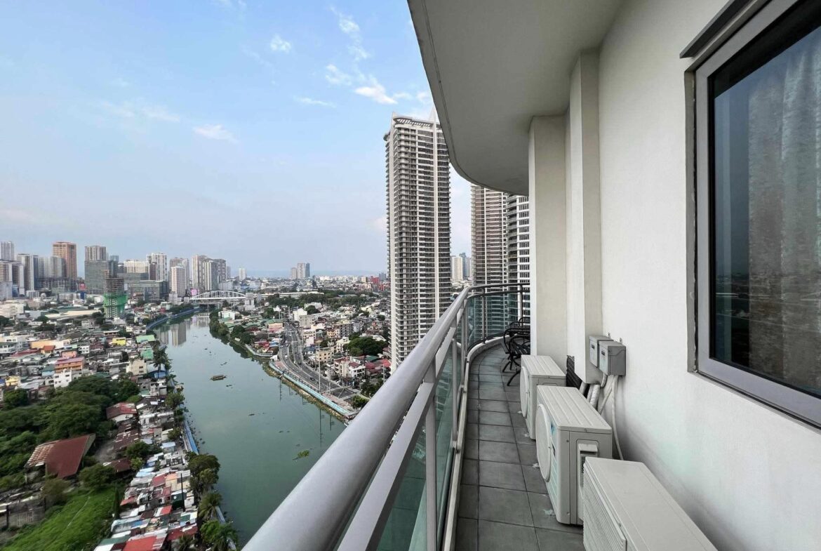 Acqua Private Residences 2BR Apartment & Condo Rentals