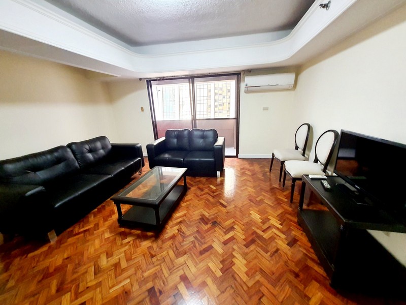 3 bedroom Renovated Unit in Cosmopolitan Tower-Valero St. Salcedo Village Makati City