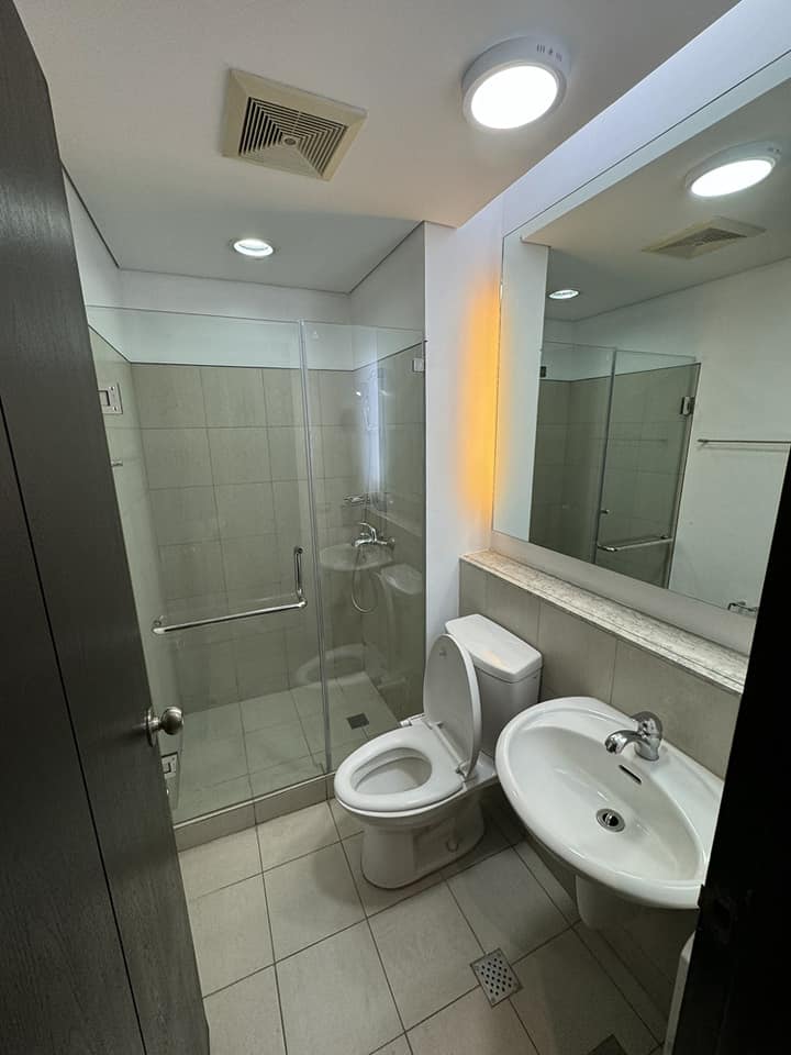 The Residences At Greenbelt Makati Fully Furnished 2BR for Rent