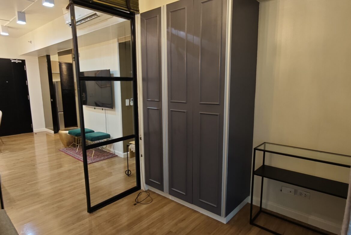 Fully Furnished 1BR for Rent in One Maridien BGC Taguig