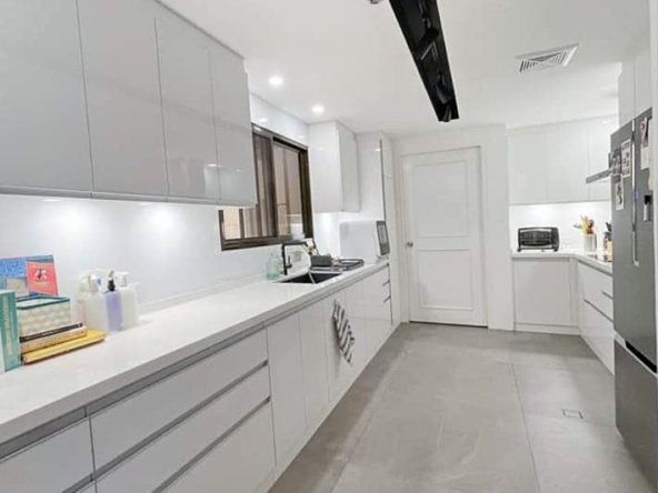For Lease 2BR Renaissance Legazpi Village Semi Furnished