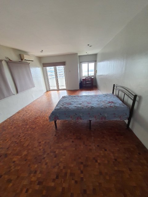 The Crescent 4BR Bi-level Unit for Rent Ortigas Pasig