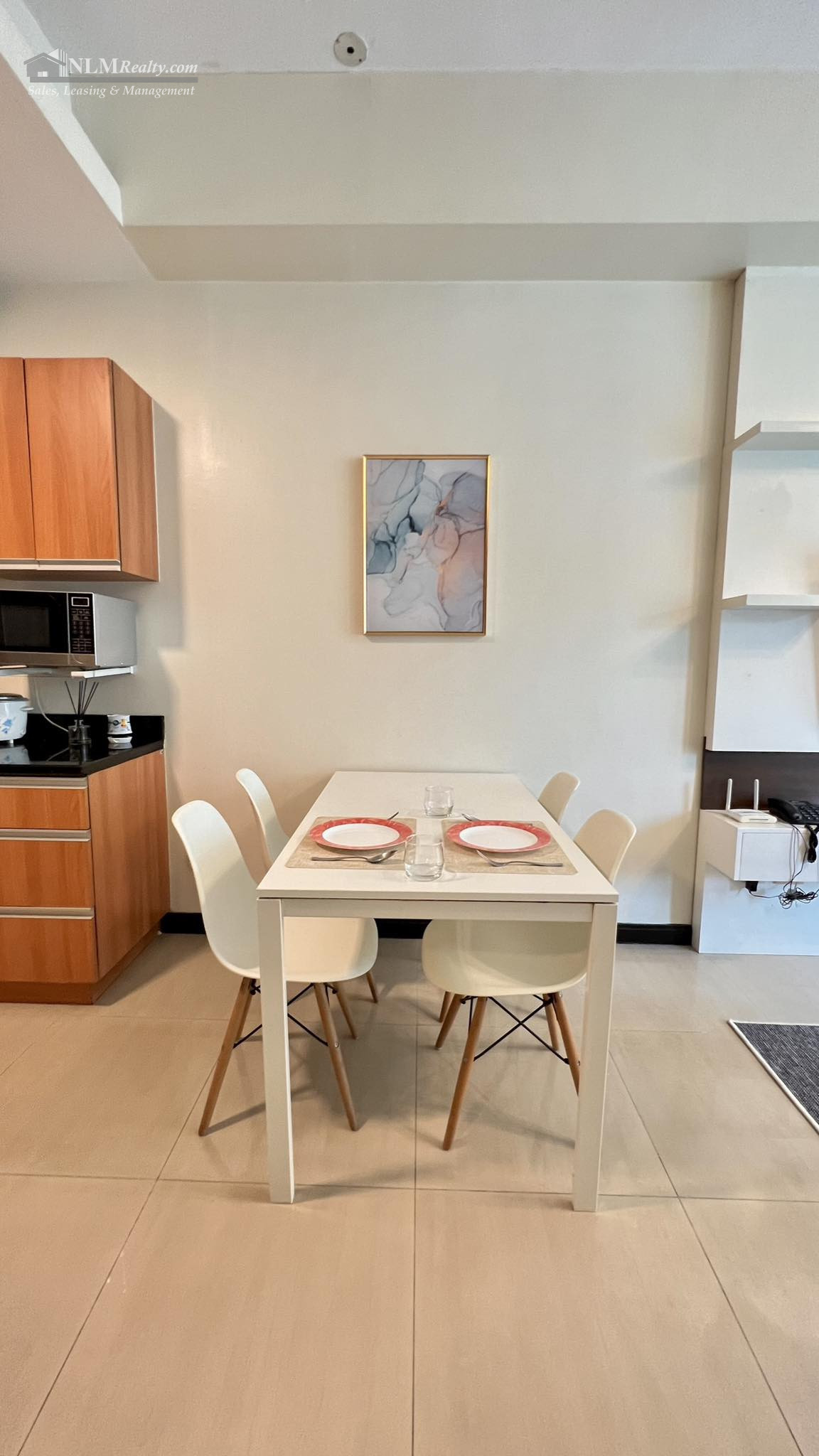 FOR RENT: 1BR Grand Hamptons in Fort Bonifacio BGC