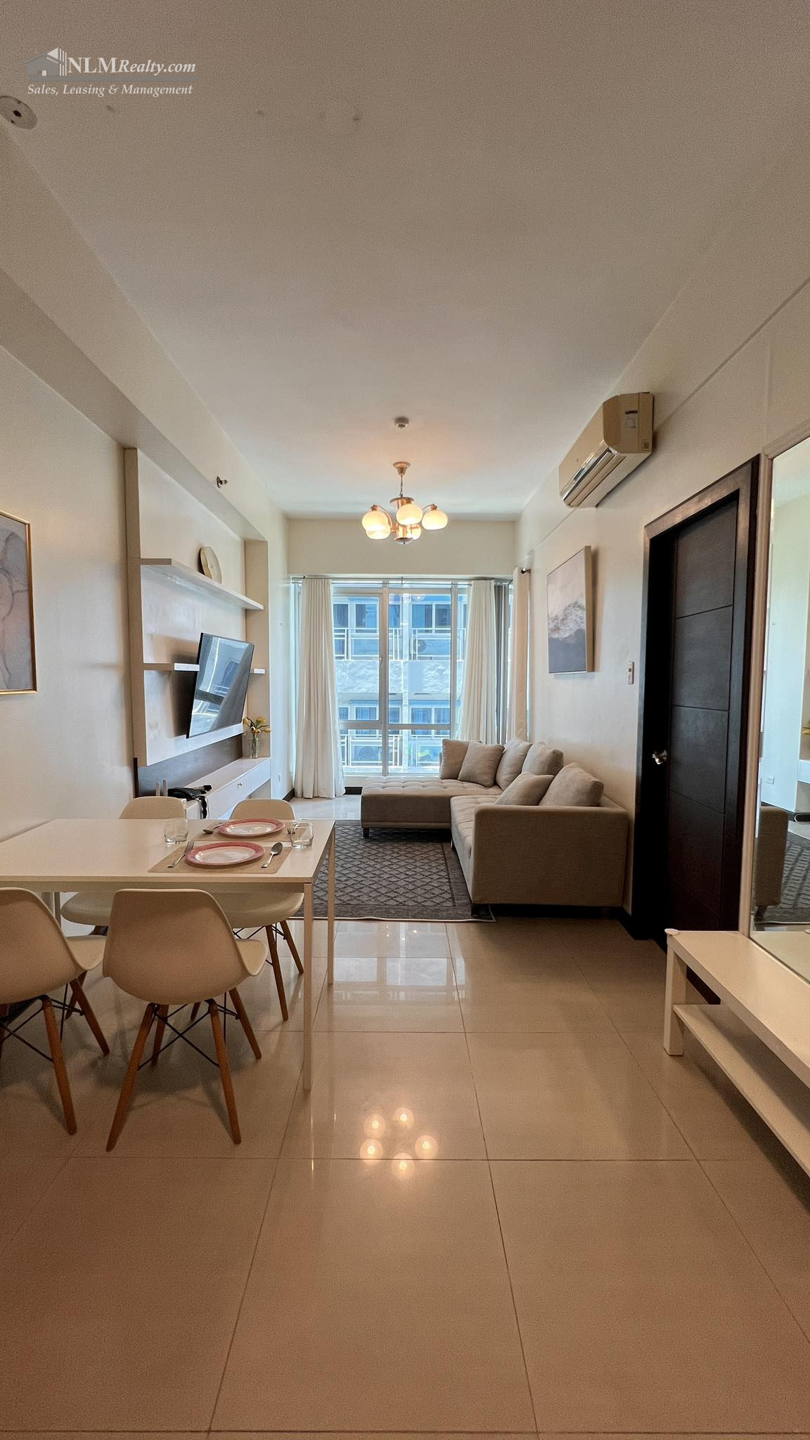 FOR RENT: 1BR Grand Hamptons in Fort Bonifacio BGC