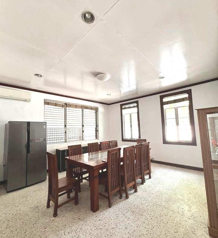 For Sale: Magallanes Village 5 Bedroom House and Lot in Makati