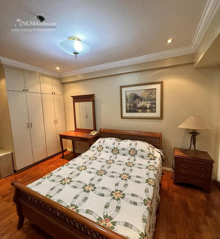 1 BEDROOM CONDO FOR RENT IN LEGASPI VILLAGE