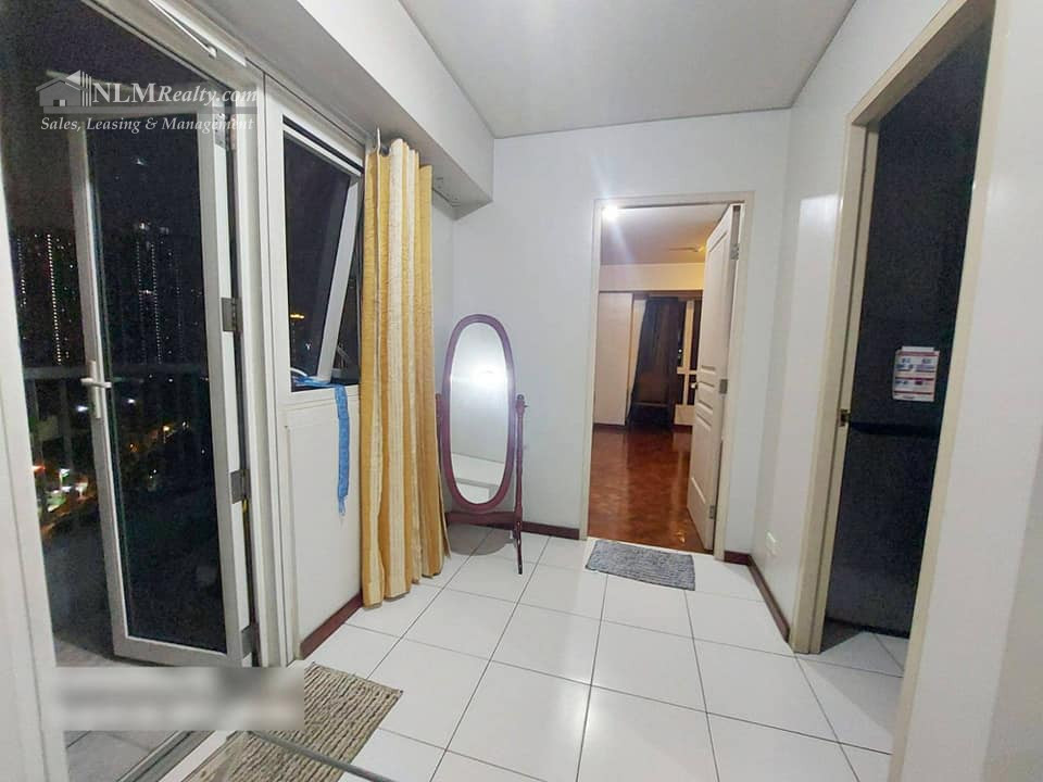 The Columns 2BR Ayala Avenue Condo for Rent in Makati