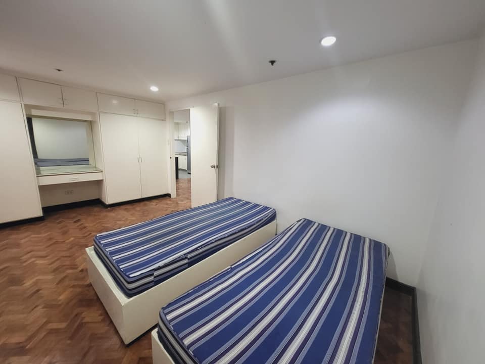 Makati 2br For Rent in Salcedo Village Furnished