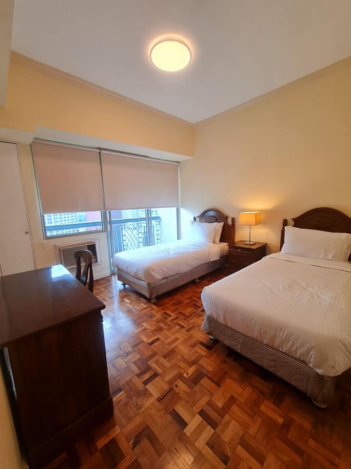 2 Bedrooms Condo For Rent in Legazpi Village, Makati