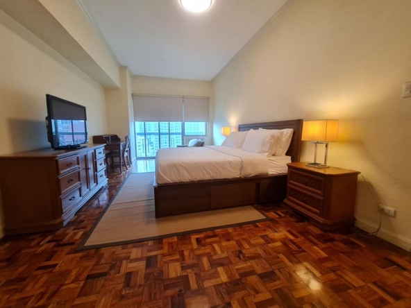 2 Bedrooms Condo For Rent in Legazpi Village, Makati