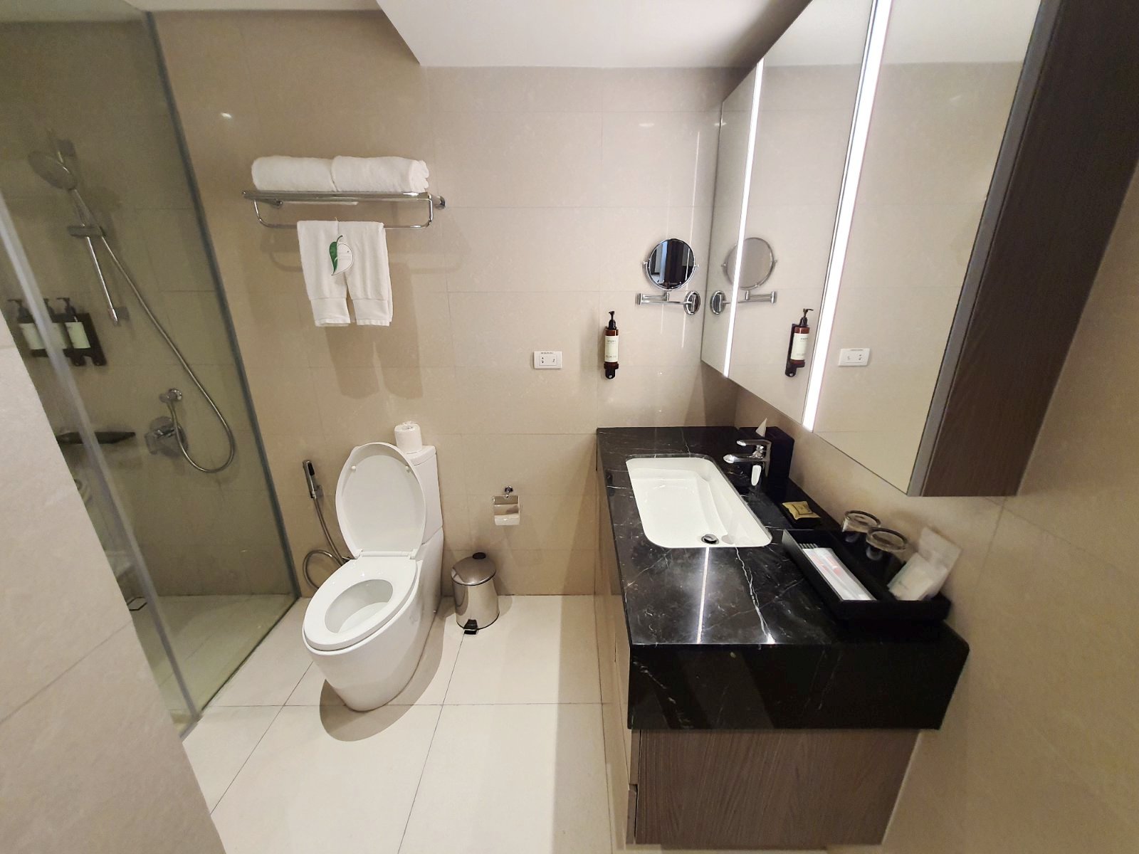 Somerset Central Salcedo Modern 2 Bedrooms for Rent Makati