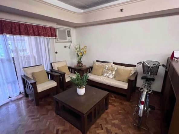 2BR Condominium for Rent Salcedo Village,Makati Cosmopolitan Tower