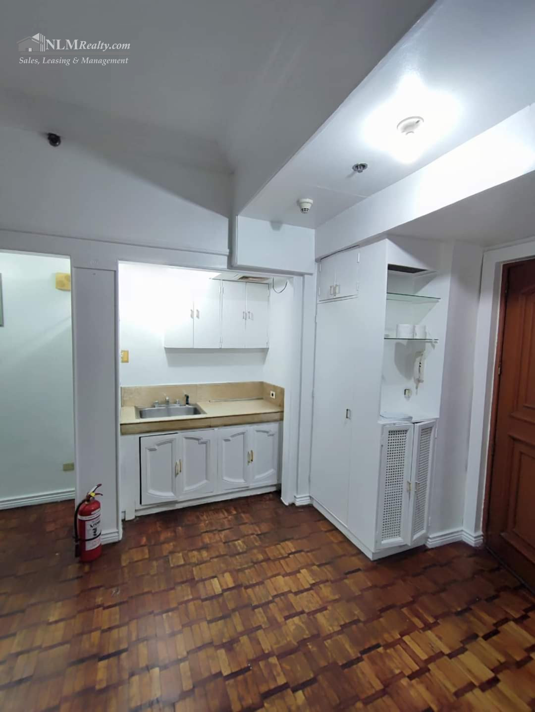 For Sale: Prince Plaza Studio Type for AirBnB in Makati