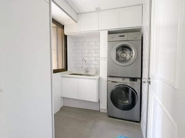 For Lease 2BR Renaissance Legazpi Village Semi Furnished