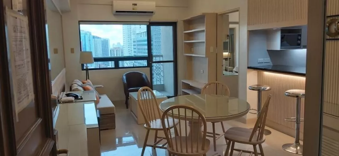 2 BR condo for Sale in Legaspi Village 2 BR for Sale BSA