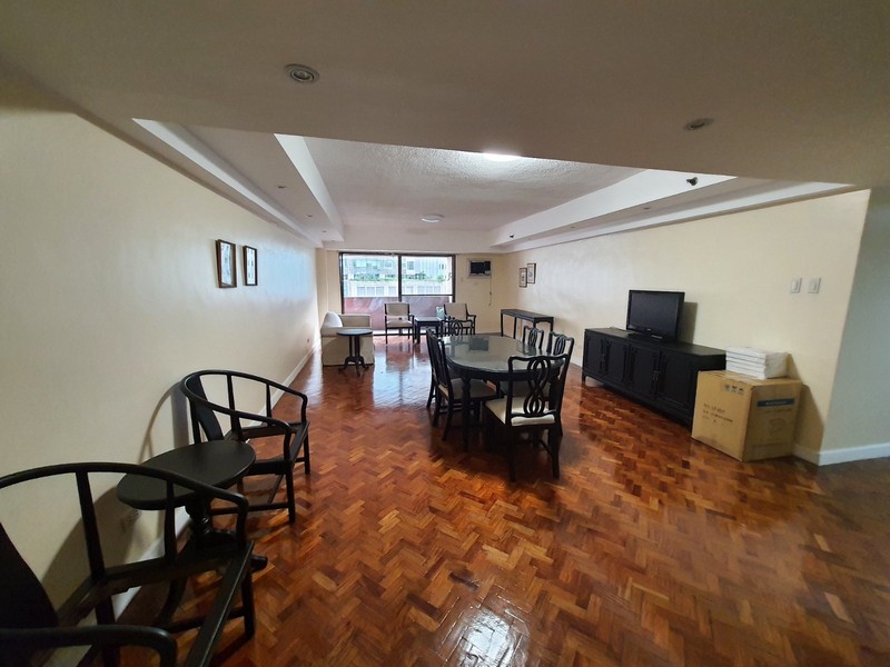 Salcedo Village 2BR Rental Apartments & Condos in Makati at Cosmopolitan Tower