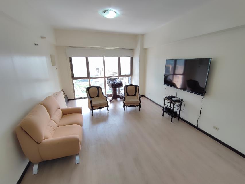 Paseo Parkview Suites 1 Bedroom for Rent Salcedo Village, Makati