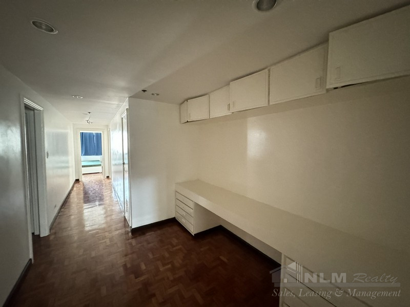 3 Bedroom Condominium Unit For Rent in LPL Plaza