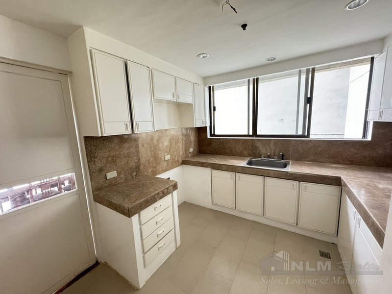 3 Bedroom Condominium Unit For Rent in LPL Plaza