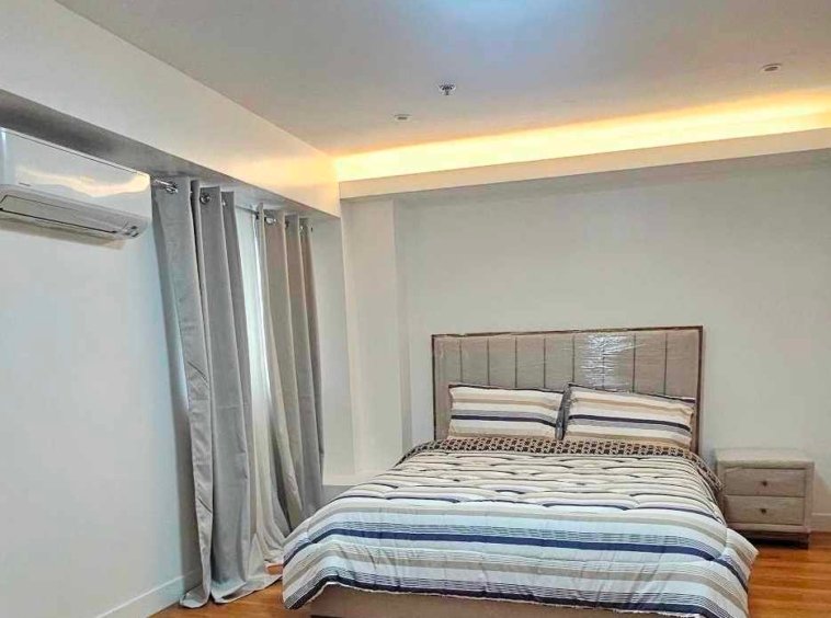 Victoria de Makati 2 Bedroom Condo for SALE in Pio Del Pilar