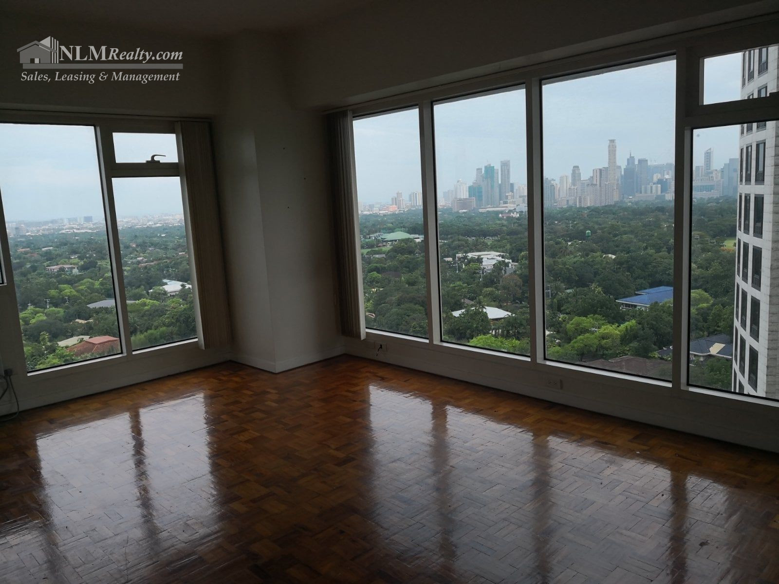 Fifth Avenue Place 2BR CONDO UNIT FOR RENT  BGC