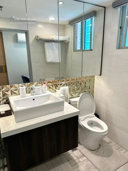 Modern 2BR for Rent in The Frabella 1 Makati