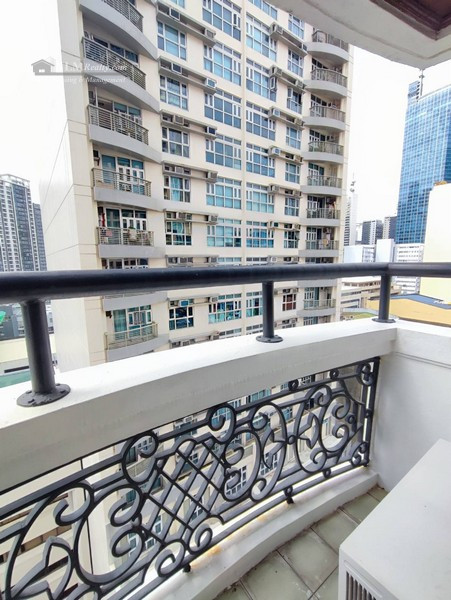 SALE: Newly Renovated Studio in Perla Mansion Makati