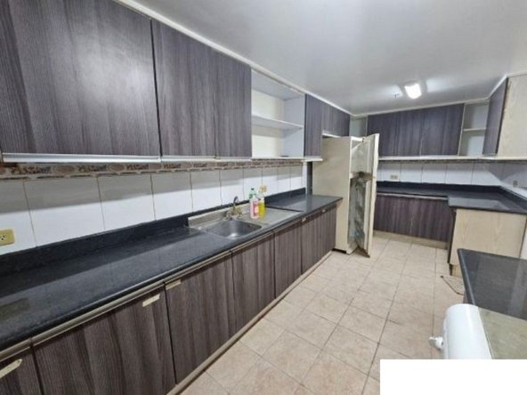 Semi Furnished 2BR for SALE in One Lafayette Square Makati