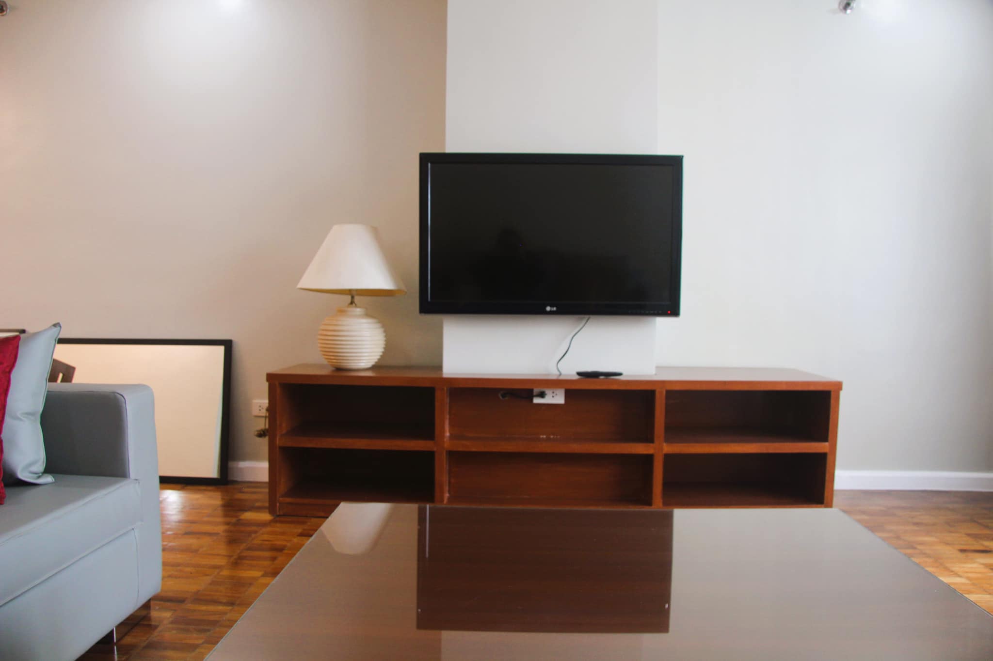 Newly Renovated Classica Tower 2BR Furnished for Rent