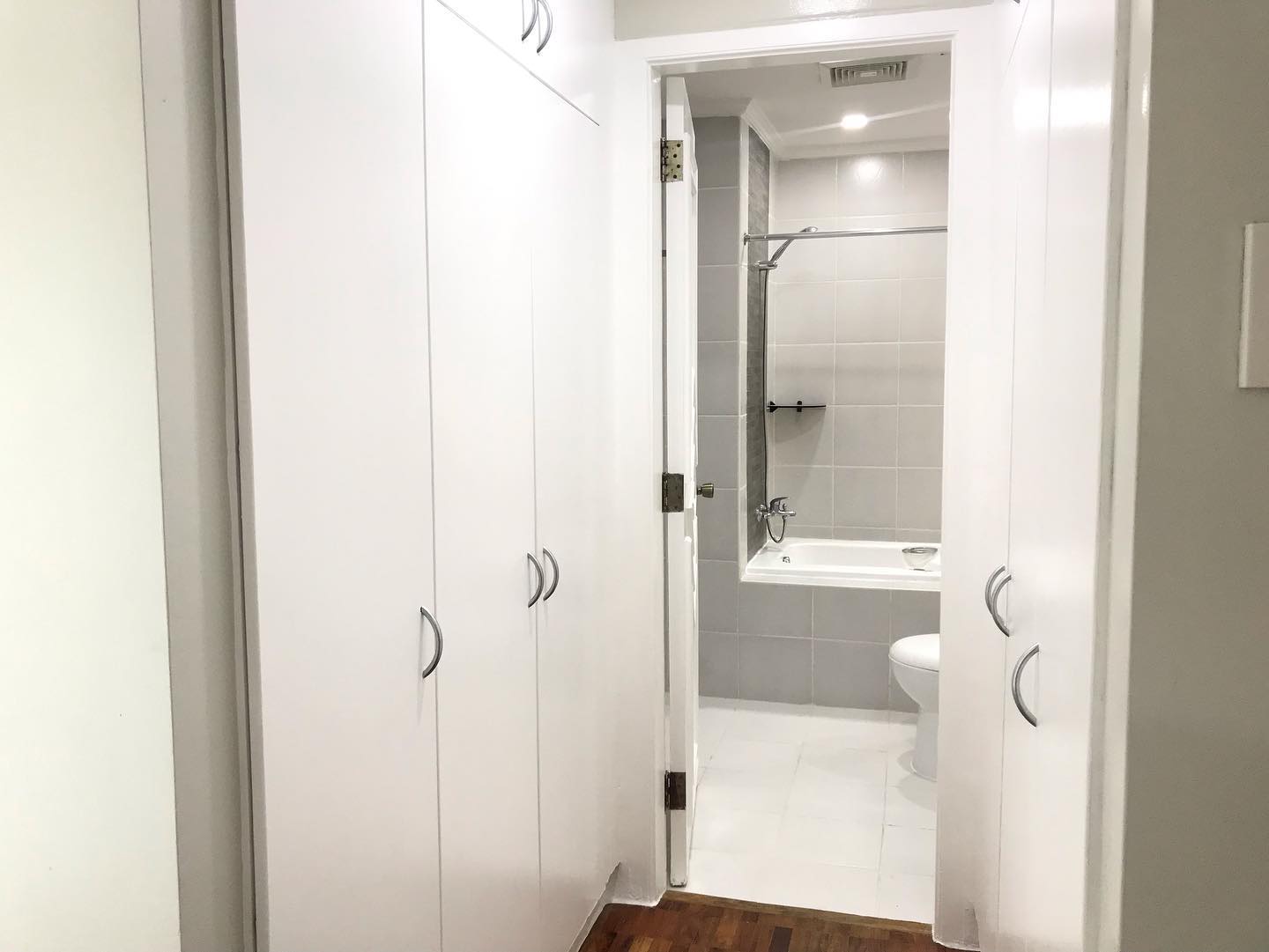 Modern Classica Tower 3BR Furnished for Rent Makati