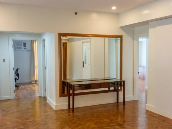The Regency 3BR at Salcedo Apartment & Condo Rentals Makati fully furnished