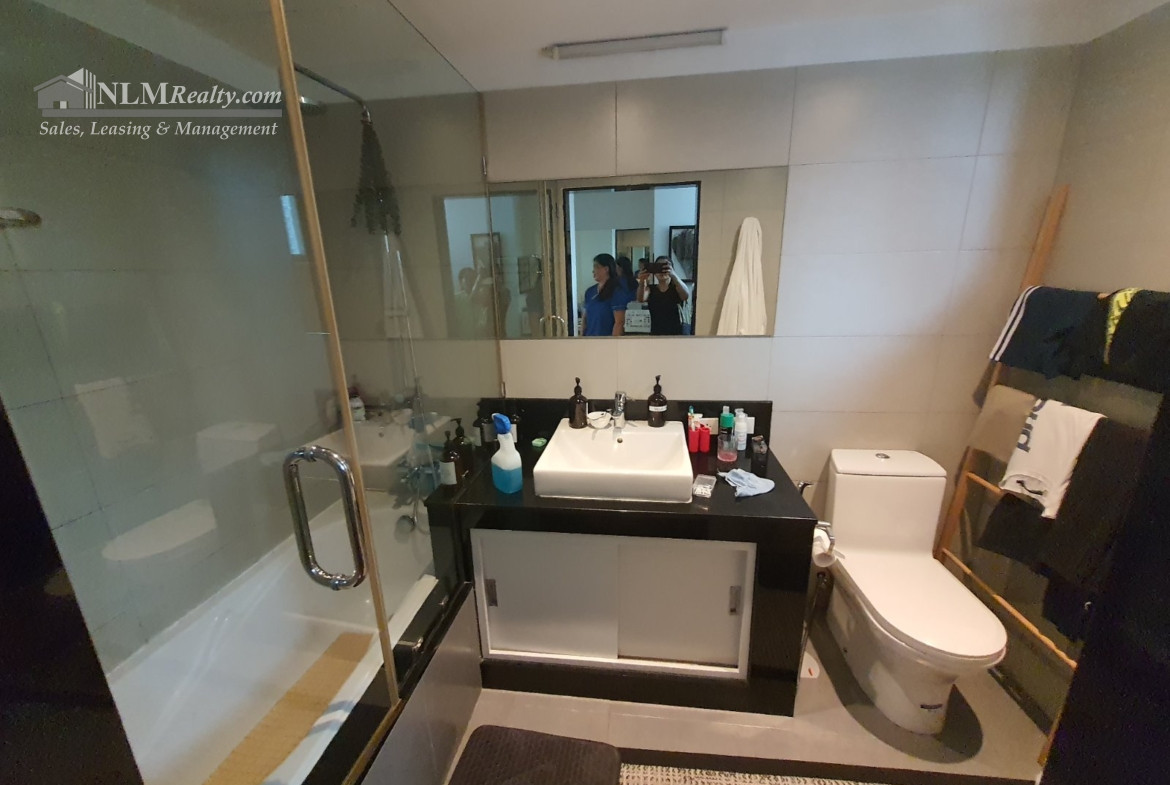 Frabelle 2BR for SALE in Legazpi Village Makati modern