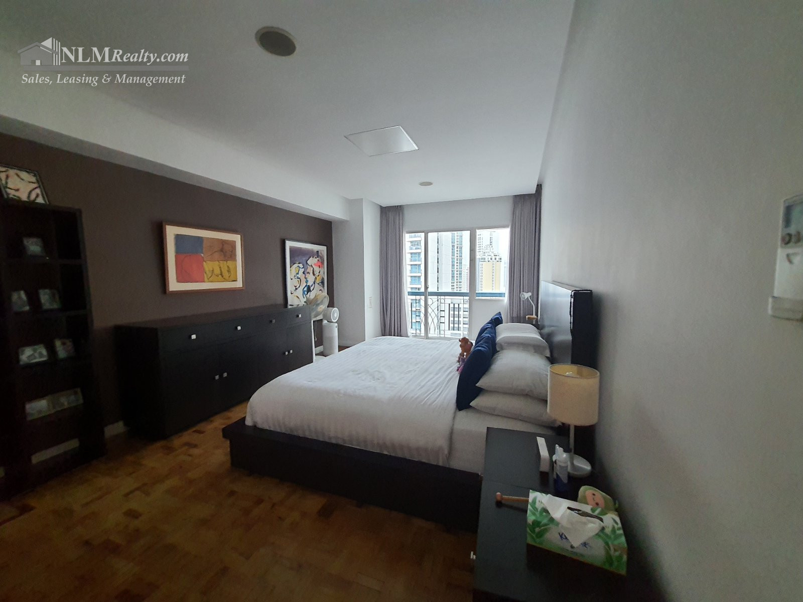 Frabelle 2BR for SALE in Legazpi Village Makati modern