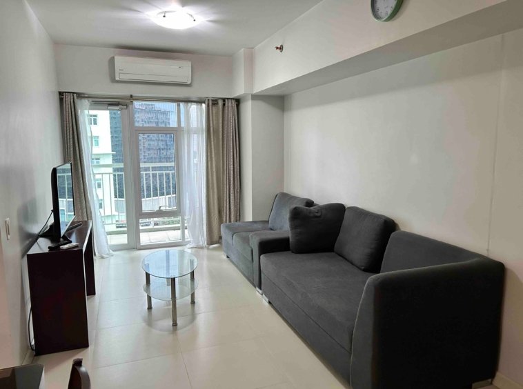 Red Oak Tower 2BR Two Serendra Condo for Lease Fort BGC