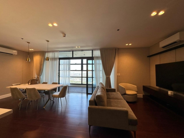 Garden Towers 3BR Apartment & Condo Rentals near One Ayala