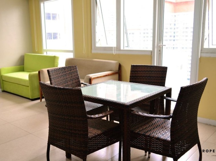 The Columns 1BR Ayala Avenue Condo for Rent in Makati City