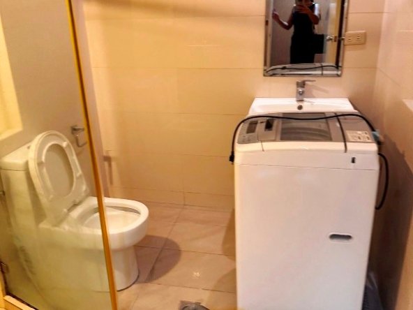 Salcedo Village Studio Type Condo For Rent Makati LPL