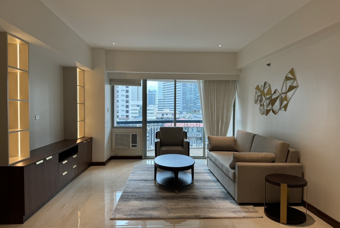 Makati pet friendly 2BR condo for Lease company or personal