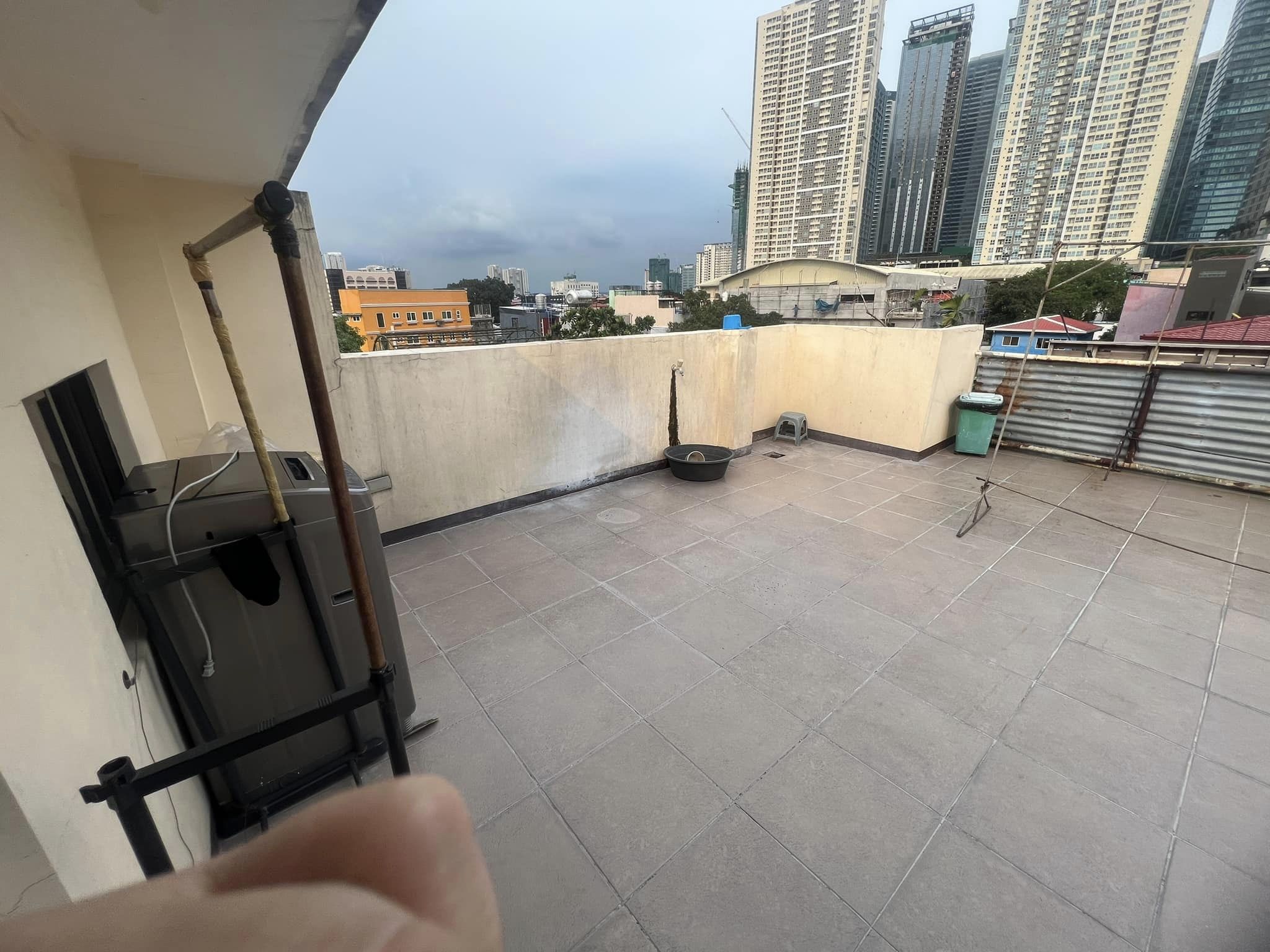 Makati Building for Sale near the area of BGC