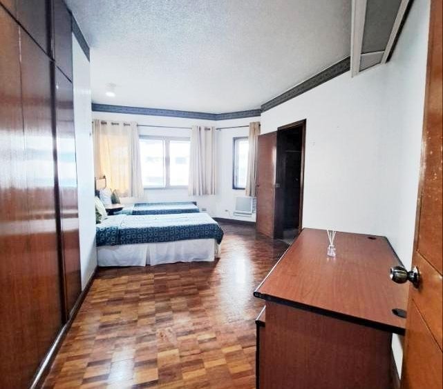 Legaspi Parkview 3BR Apartment & Condo Rentals Makati