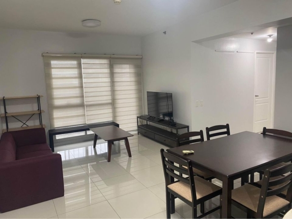 2BR condo apartment for rent in SENTA Makati